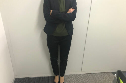 女性